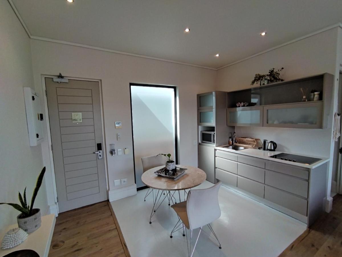 210 Gallery Luxury Studio Apartment Knysna Exterior photo